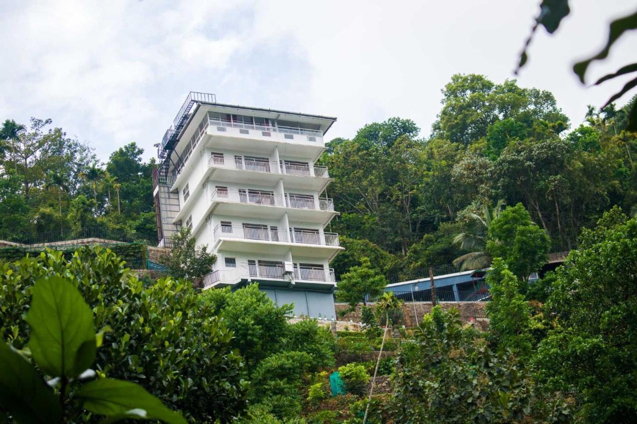 Serenity Panchalimedu Pīrmed Exterior foto