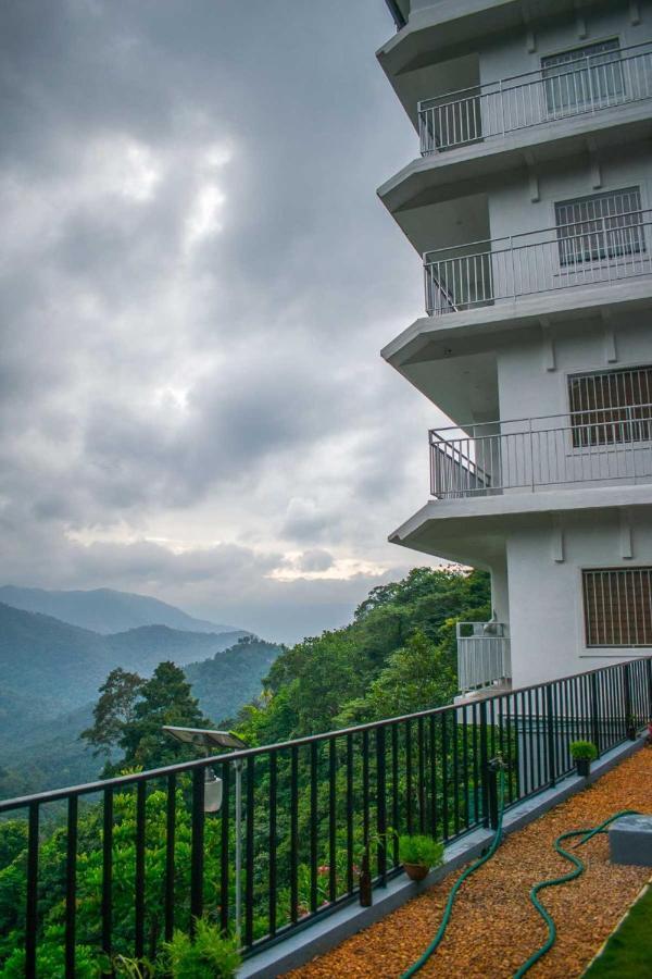 Serenity Panchalimedu Pīrmed Exterior foto