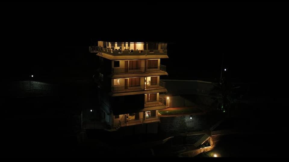 Serenity Panchalimedu Pīrmed Exterior foto